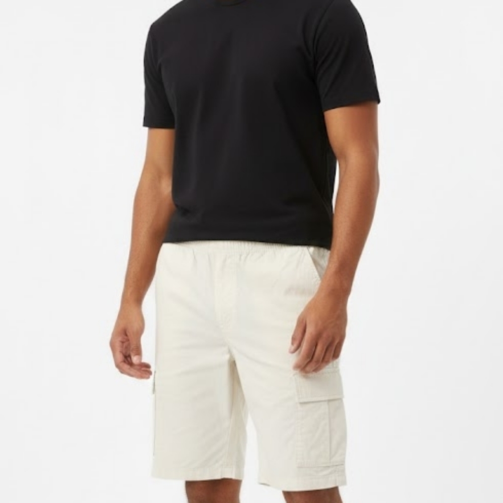 Men Aeropostale Cream Cargo Shorts